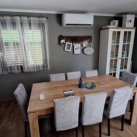 Вилла House Kupa Mb Petrinja Экстерьер фото